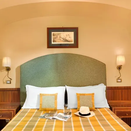 安蒂奇米拉酒店 4*