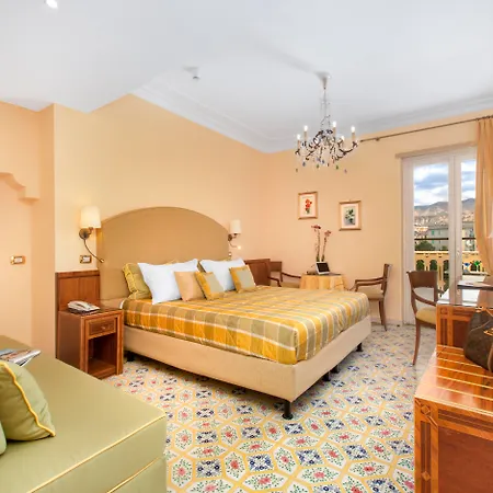 Antiche Mura Hotel 4*