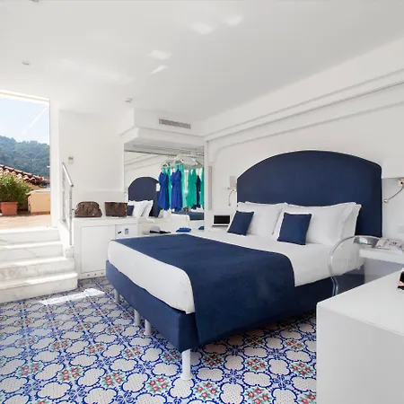 Antiche Mura Ξενοδοχείο 4*