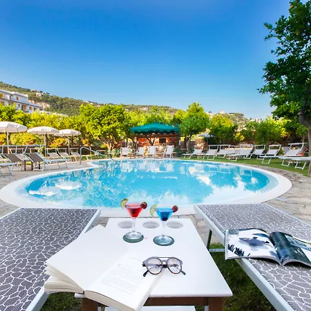 Antiche Mura Hotel 4*