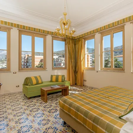 Antiche Mura Hotel 4*
