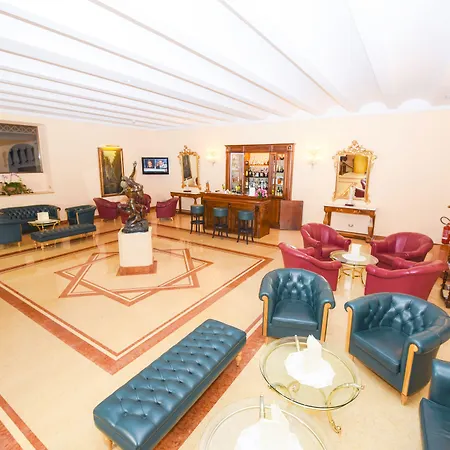Hotel Antiche Mura 4*