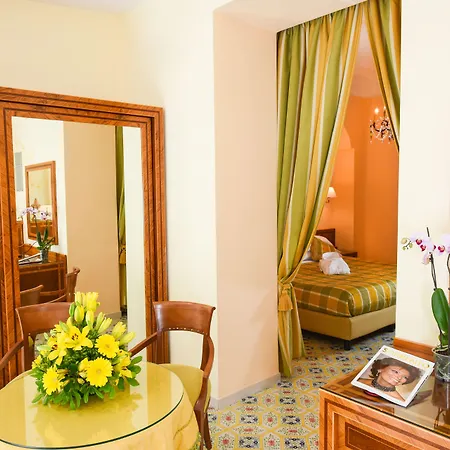 安蒂奇米拉酒店