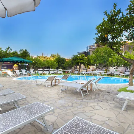 Antiche Mura Ξενοδοχείο 4*